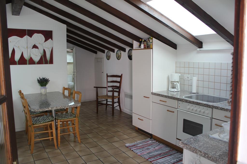 Casa Gialla Gordola Habitación foto